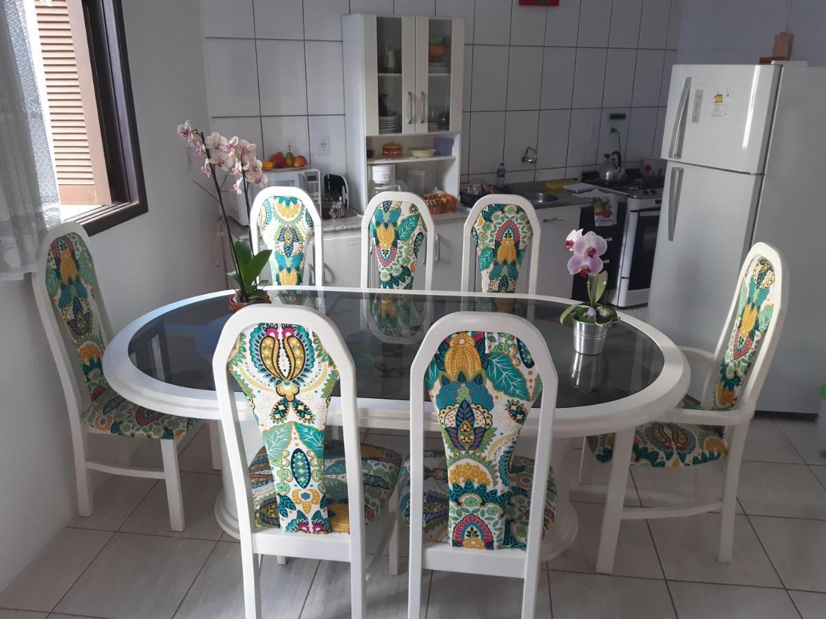 Cozinha Equipada Em Apartamento Para Alugar Em Torres Rs Exterior foto